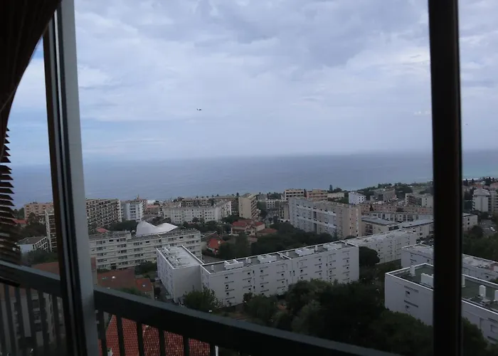 Dernier Etage Vue Imprenable Sur